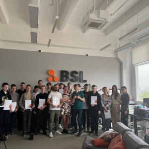 Наши резиденты проходят стажировку в IT-компании BSL - КИБЕРшкола программирования для детей, компьютерные курсы для школьников, начинающих и подростков - KIBERone г. Лиски